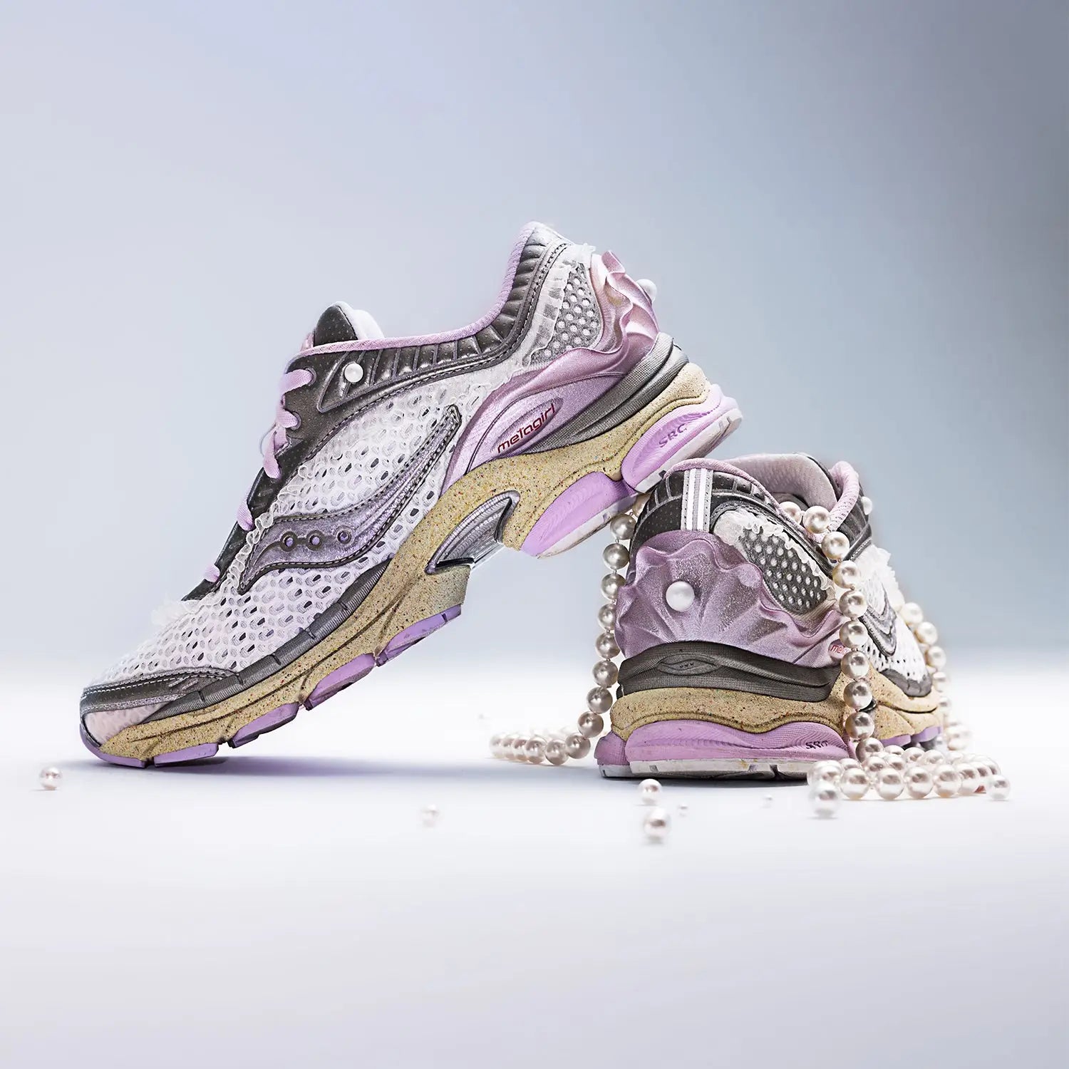 METAGIRL x Saucony ’Daughter of the Moon’ Arrives Sept 12