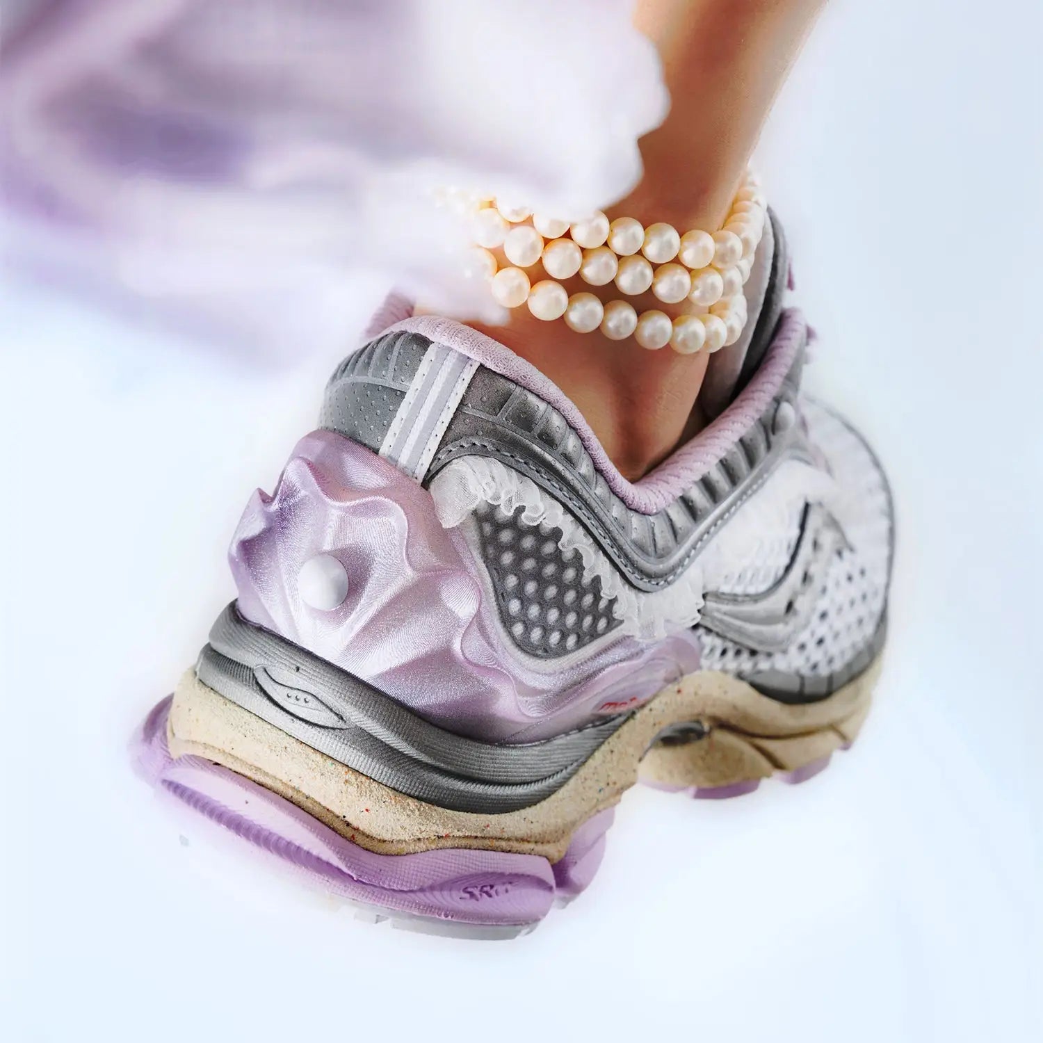 METAGIRL x Saucony ’Daughter of the Moon’ Arrives Sept 12