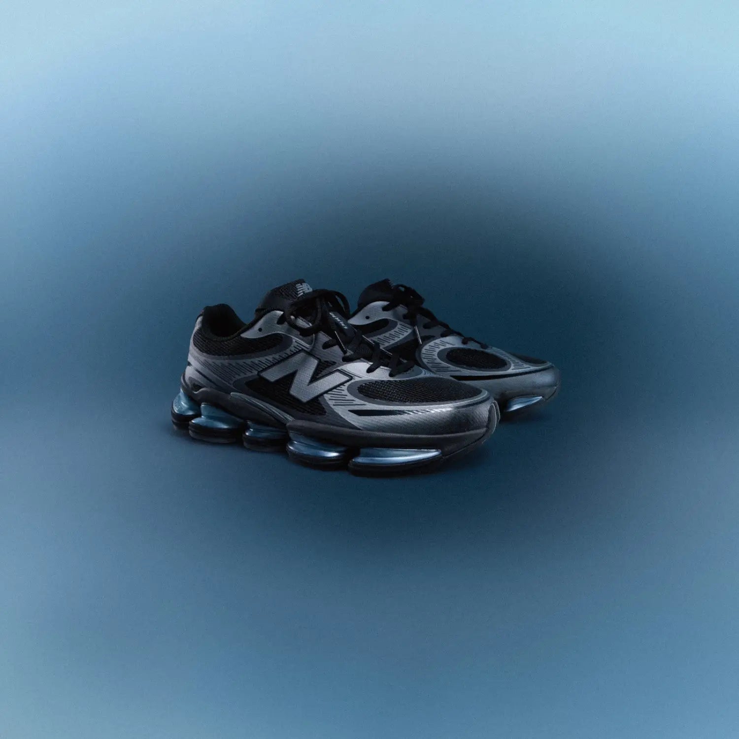 Dark Form Subtle Shine: New Balance Drops the U2000EA ’Dark Silver Metallic’