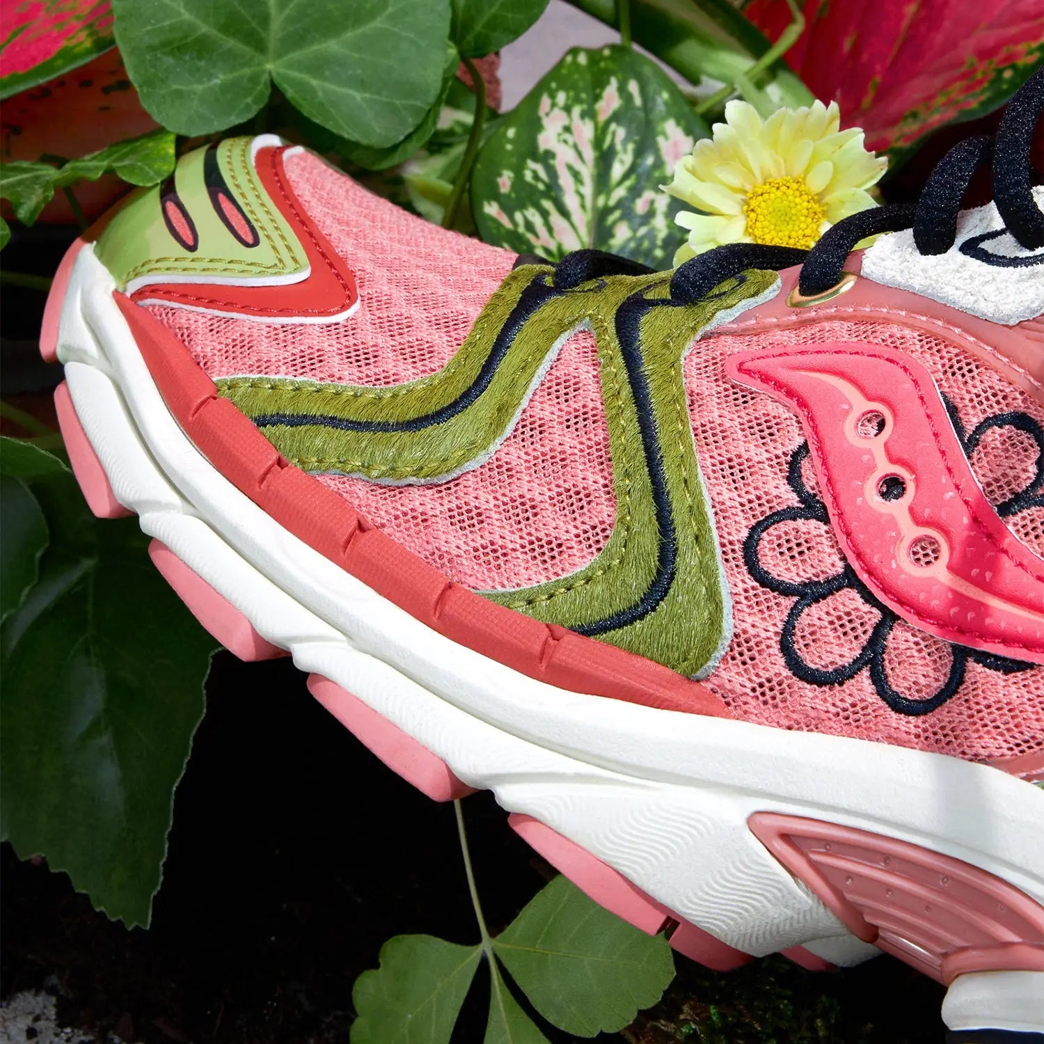 Jae Tips and Saucony Bloom Together with the ProGrid Triumph 4 on Oct 10