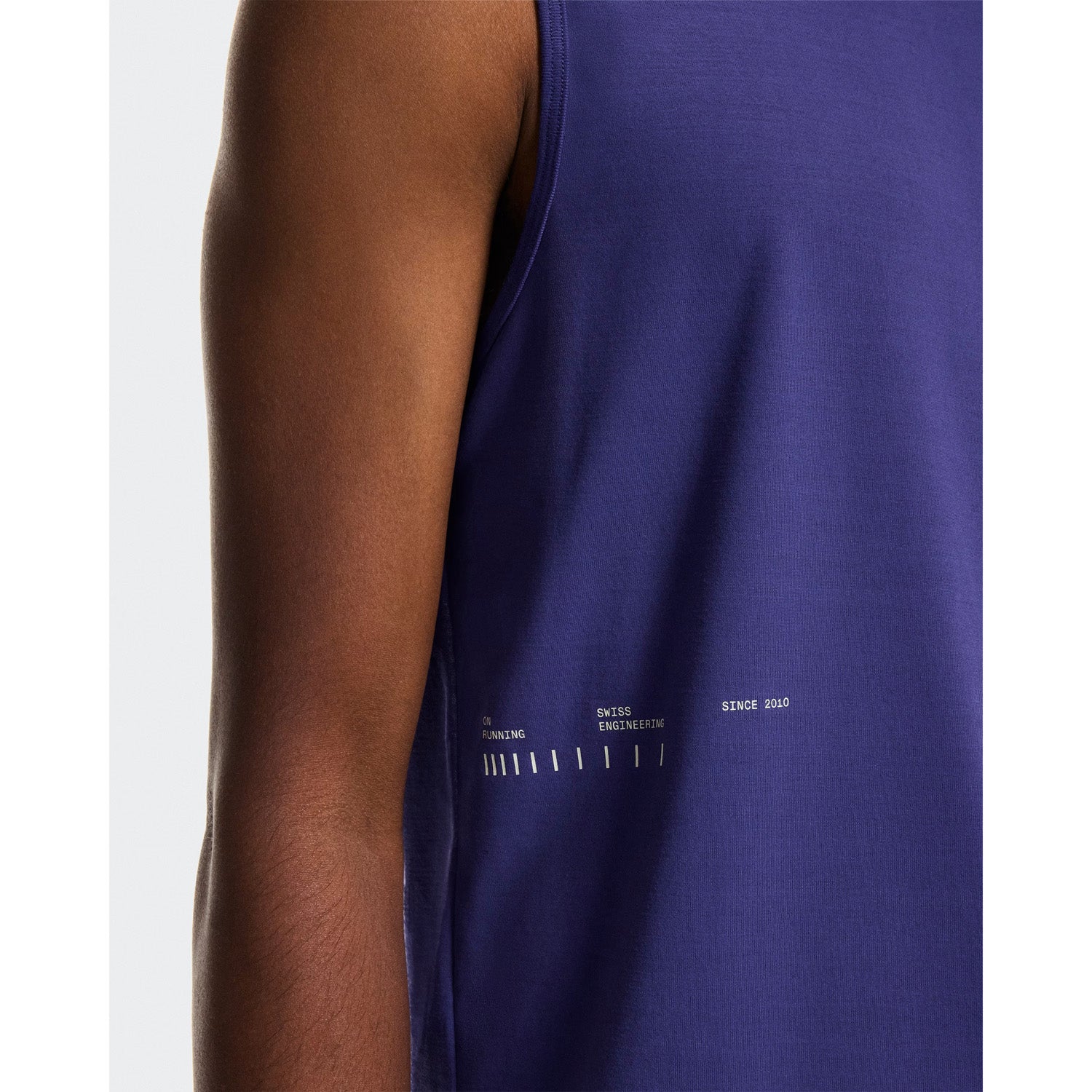 ON Men Run Tank Twilight