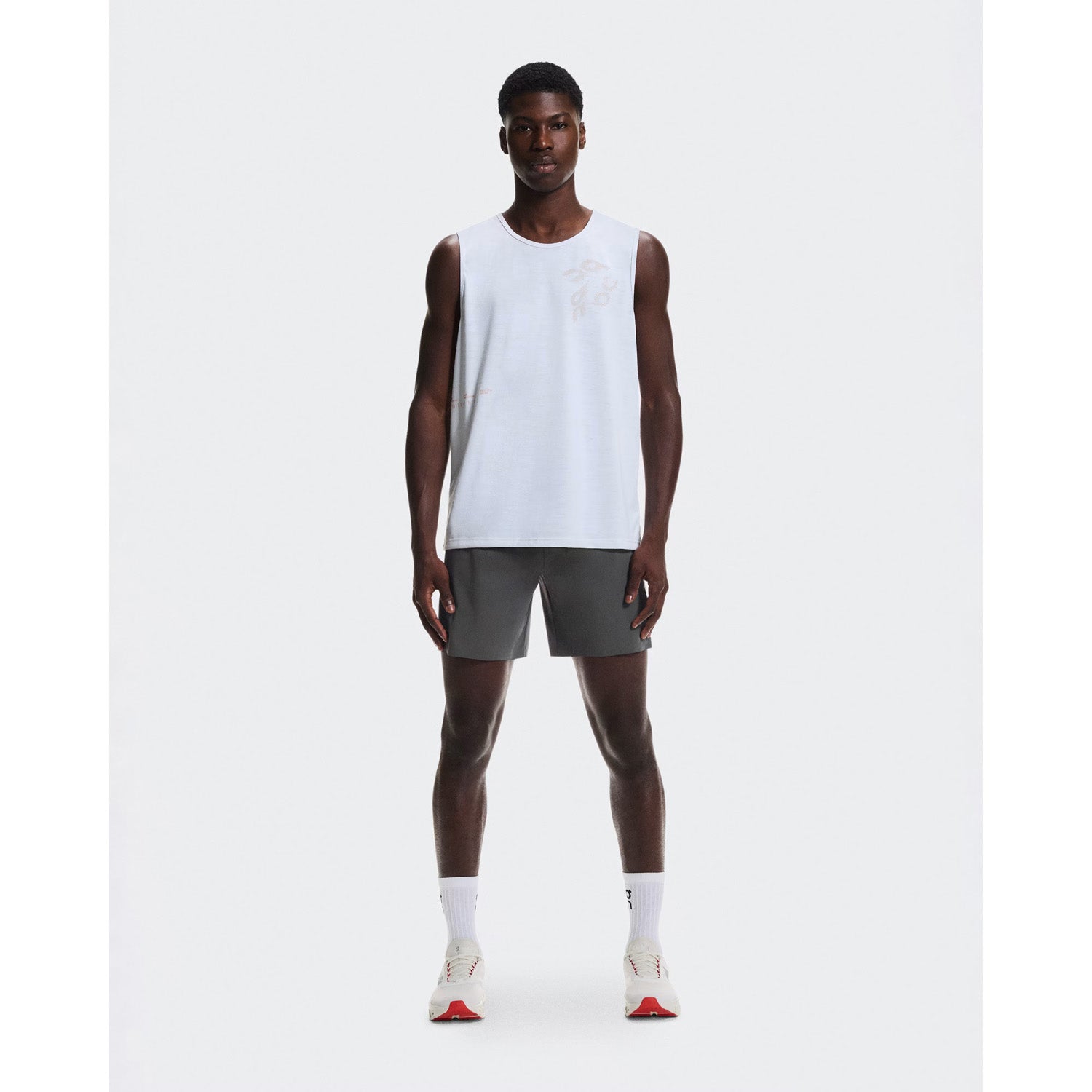 ON Men Run Tank White Secondary image