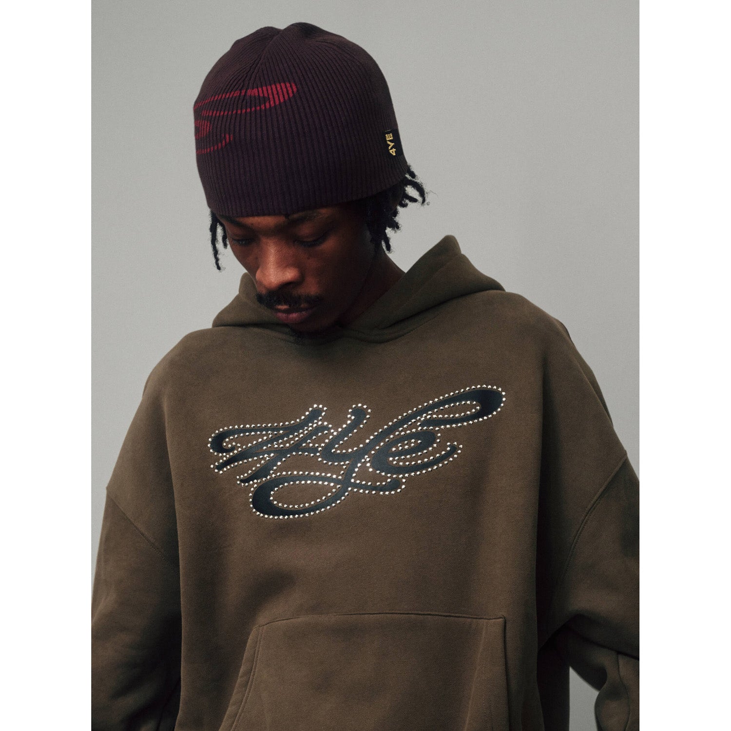 4YE Signature Ribbed Beanie - Brown/Red
