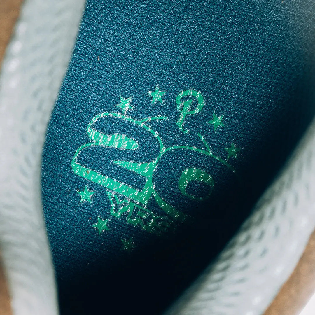 A Tribute to Sportsman’s Paradise by Sneaker Politics x Saucony ProGrid Omni 9