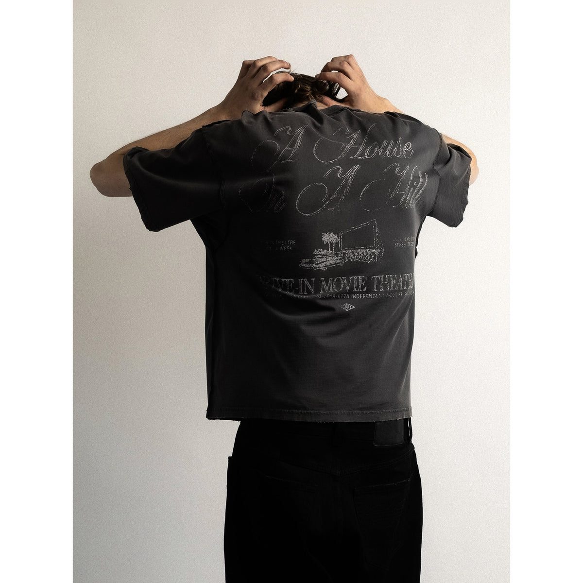 SCRT Theatre Cropped T-Shirt Washed Black