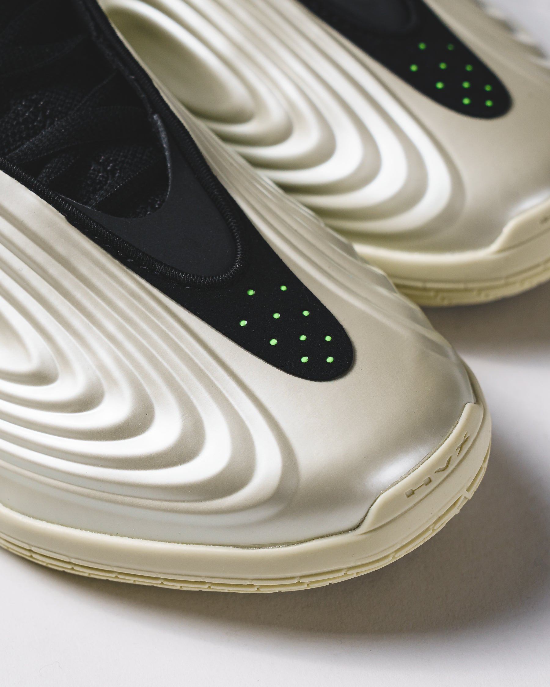 Adidas Basketball Unisex Harden Vol. 10 Ice Gold Metallic JQ9453 - FOOTWEAR - Canada