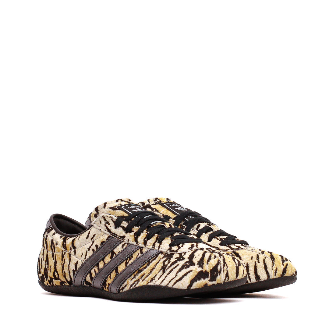 Adidas Women Tokyo Off White Core Black KI4173 - FOOTWEAR - Canada