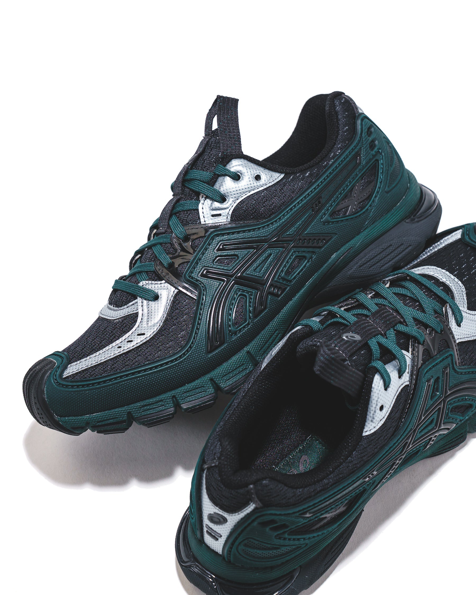 Go to ACCESSORIES - FOOTWEAR - Canada