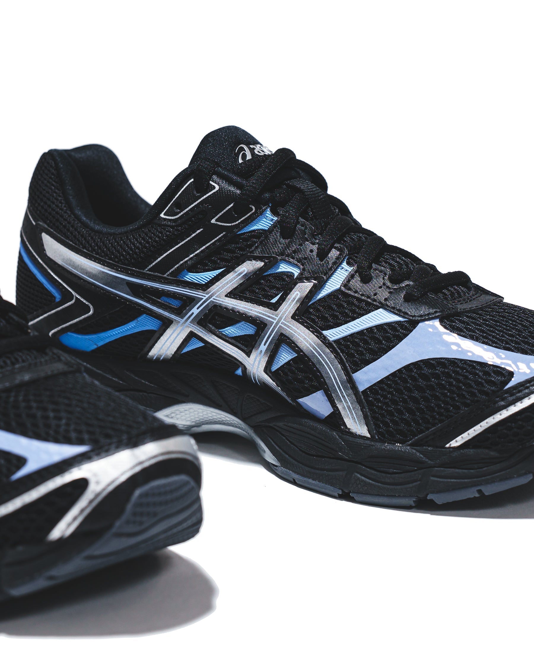 Asics Unisex Gel-Cumulus 16 Black Pure Silver 1203A888-001 - FOOTWEAR - Canada