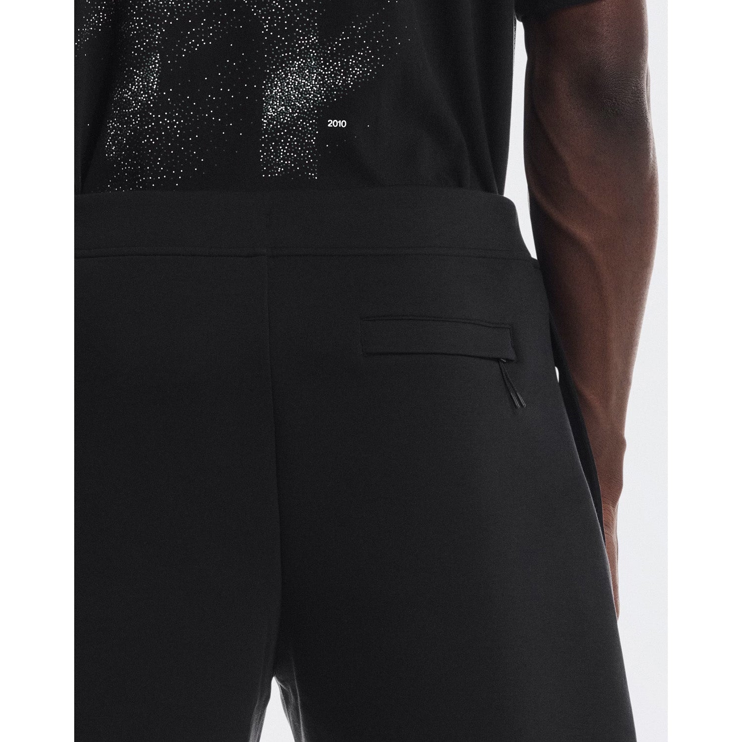 ON Men Focus Tech Shorts Black – Solestop.com