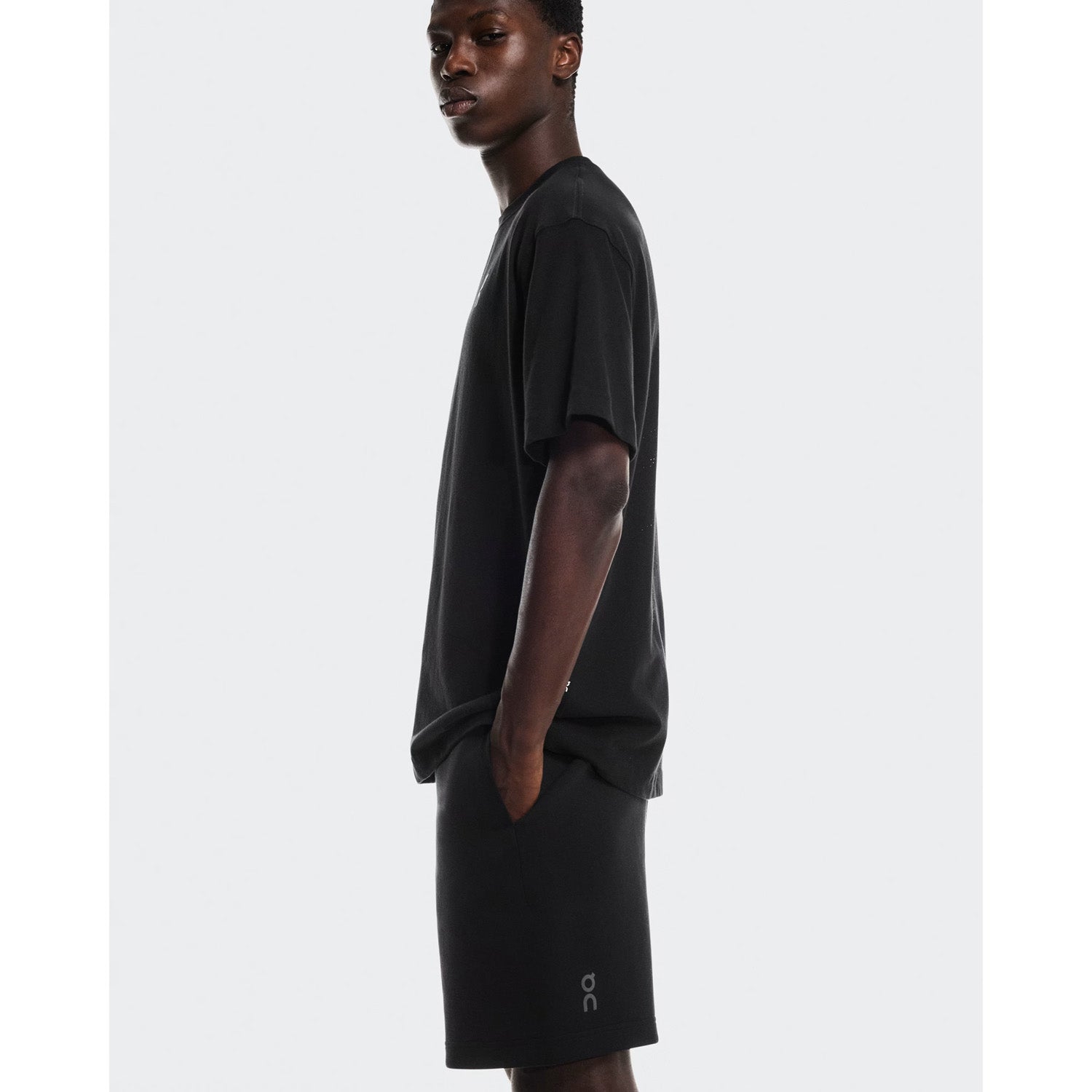 ON Men Focus Tech Shorts Black – Solestop.com