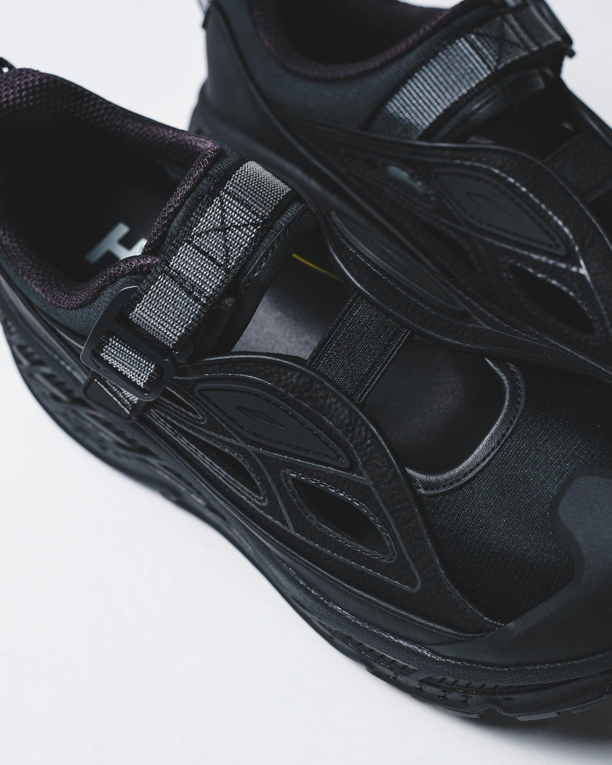 Hoka One One Unisex Stinson Breeze Black Carbon Black 1174450-BBNB - FOOTWEAR - Canada