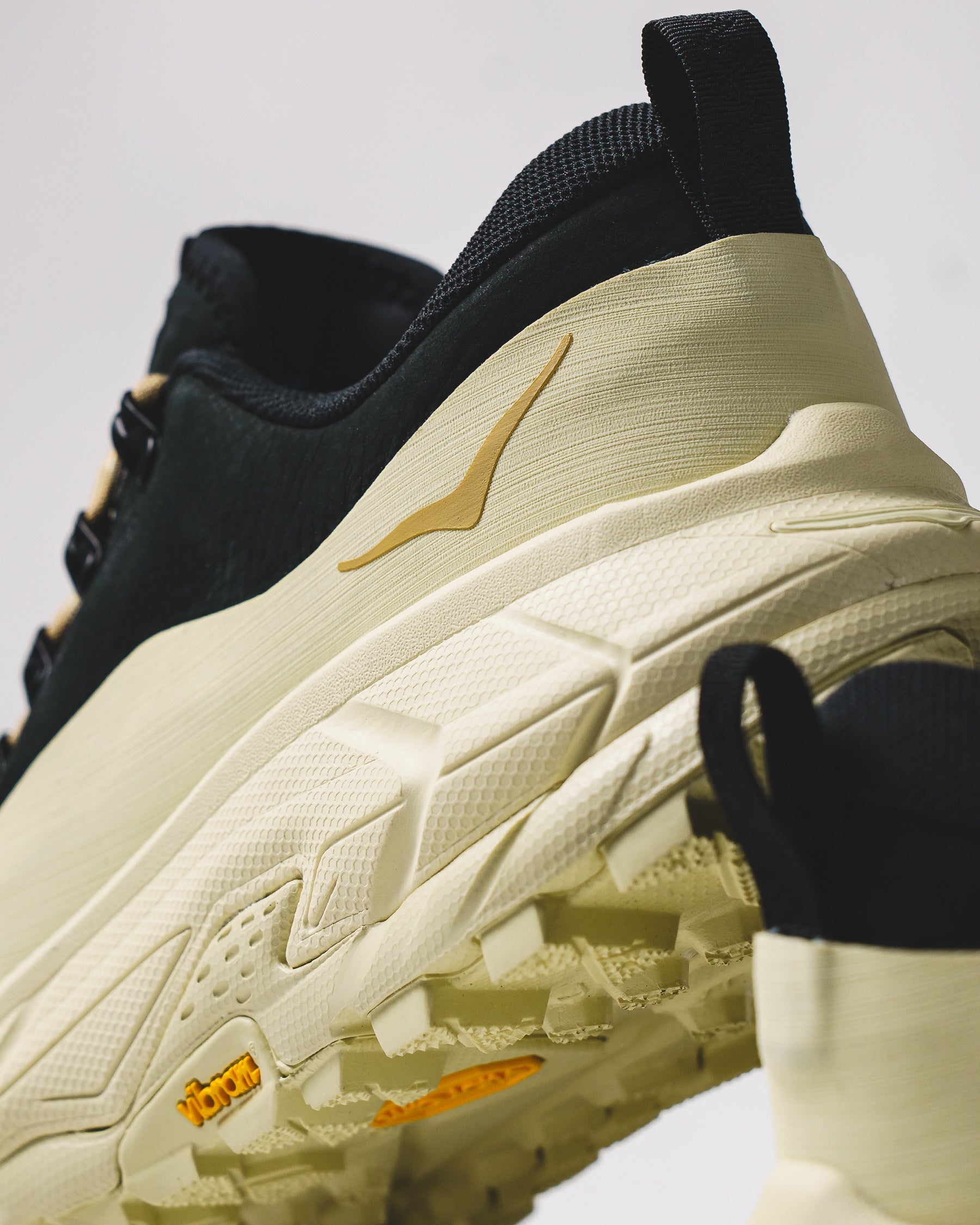 Hoka One One Unisex Tor Summit Black Pampas Grass 1147952-BMP - FOOTWEAR - Canada