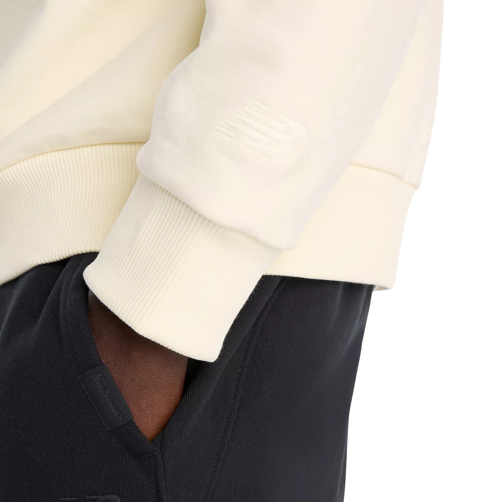 New Balance LNY Crew Sweatshirt Angora - TOPS - Canada