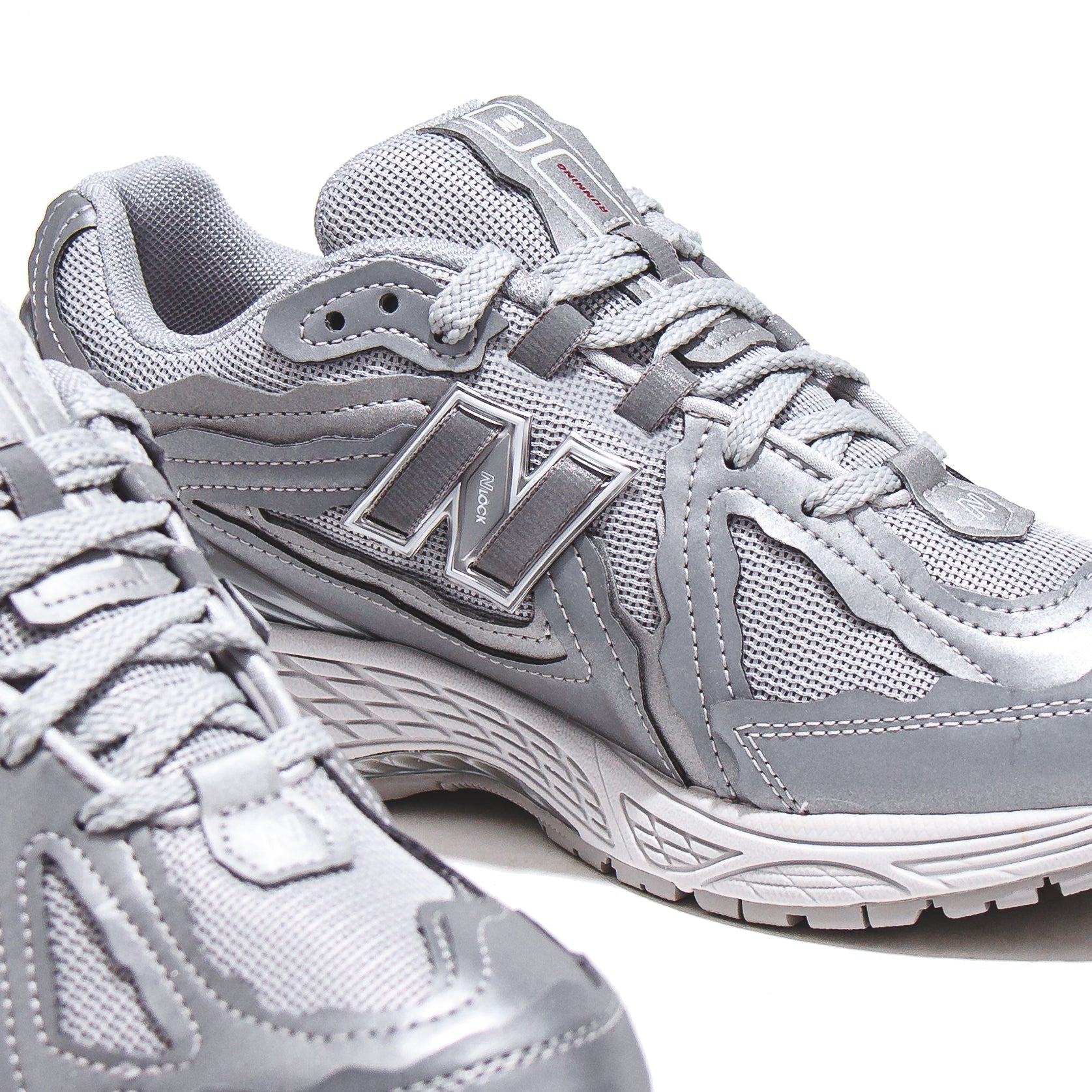 New Balance Men 1906R Silver Metallic M1906DH - FOOTWEAR - Canada