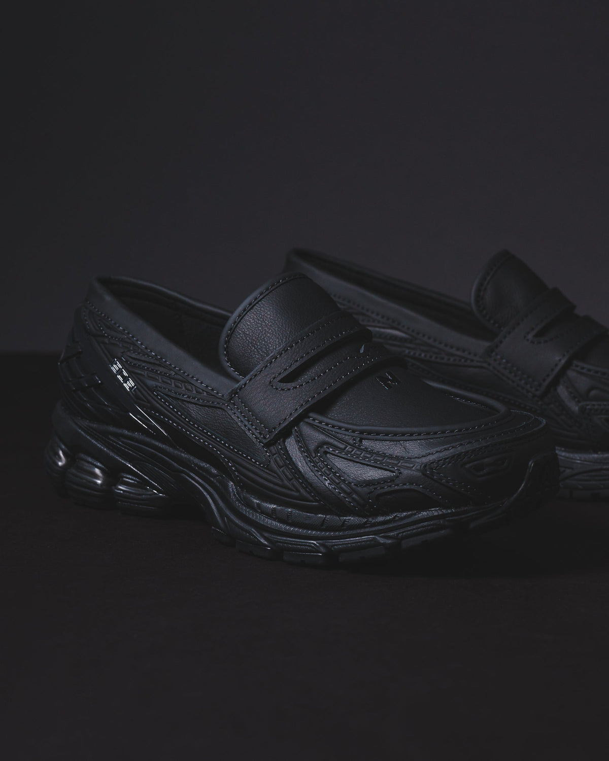 New Balance Unisex 1906L Black U1906LBN - FOOTWEAR - Canada