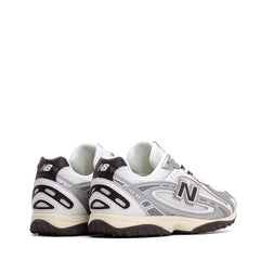 New Balance Unisex 204L Silver Metallic Black U204LSWD - FOOTWEAR - Canada