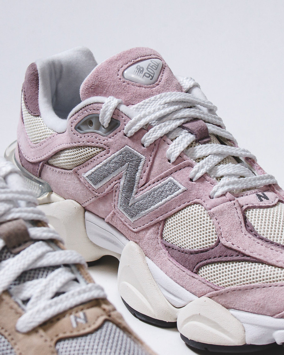 New Balance Unisex 9060 Rose Sugar U9060LBC - FOOTWEAR - Canada