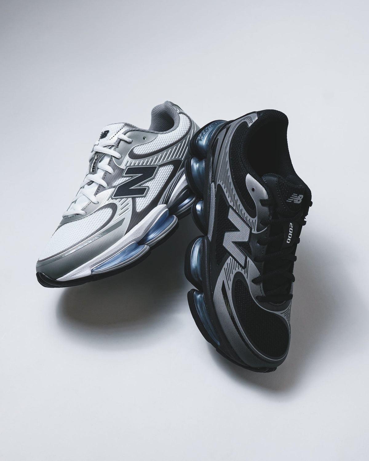 New Balance Unisex Abzorb 2000 White Silver Metallic U2000AA - FOOTWEAR - Canada