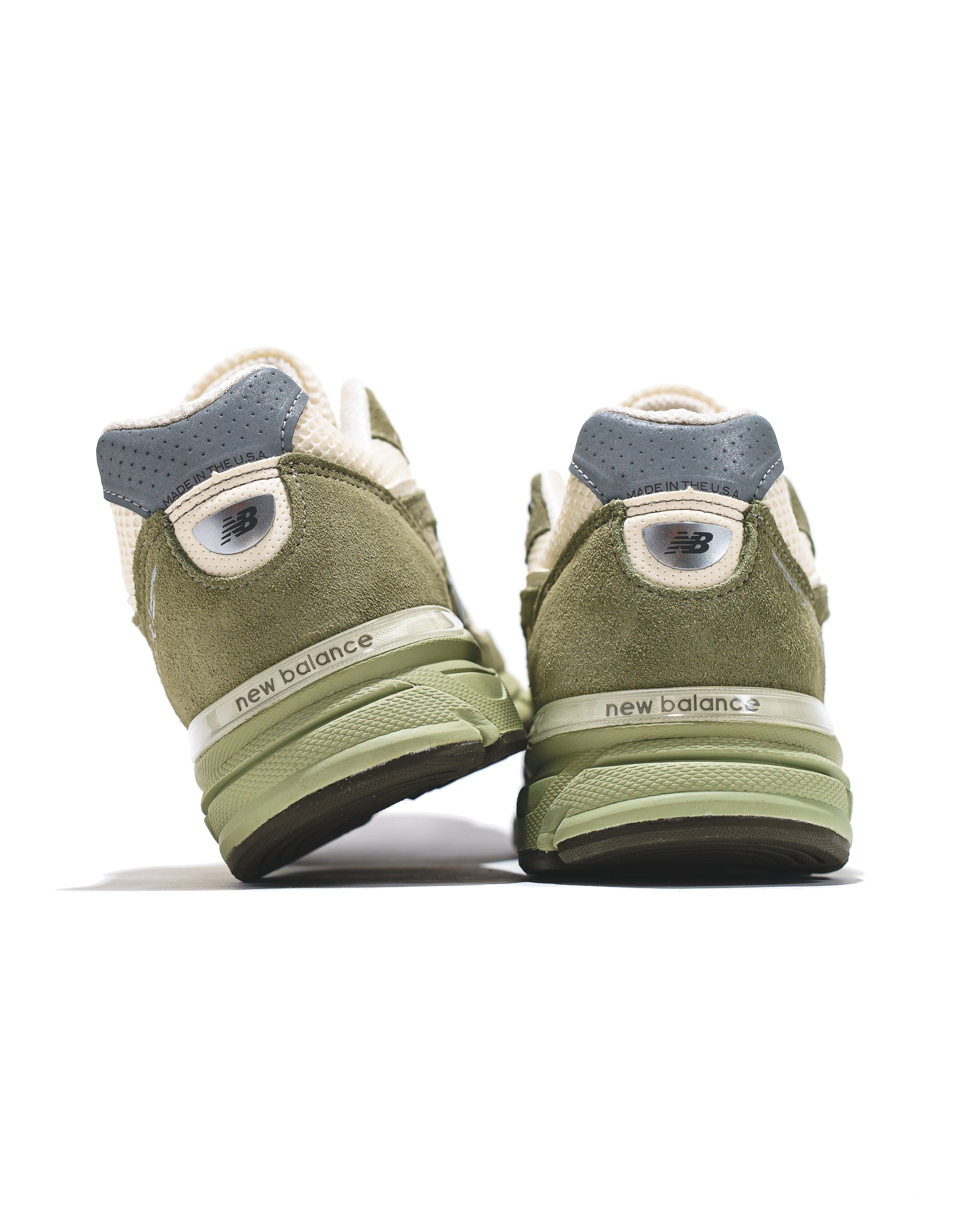 New Balance Unisex Made in USA 990v4 Olive Leaf U9901MX - FOOTWEAR - Canada