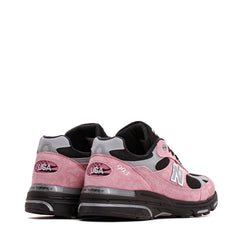 New Balance Unisex Made in USA 993 Pink Taffy U993PB - FOOTWEAR - Canada