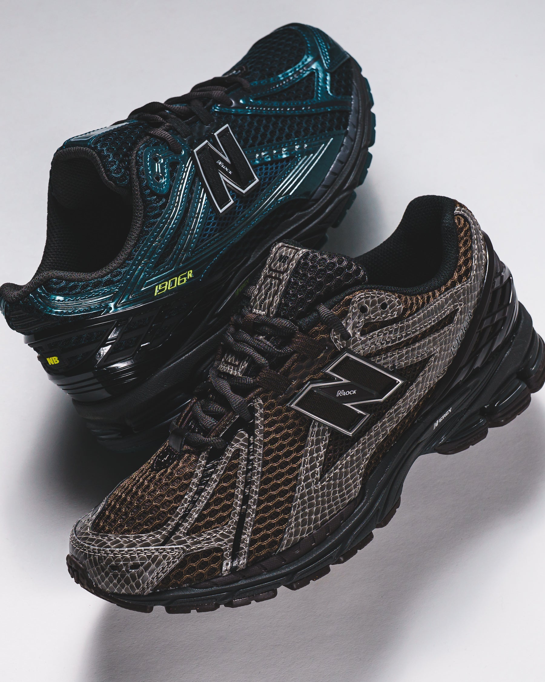 New Balance Unisex U1906RV1 Medusa Green Black U190646S - FOOTWEAR - Canada