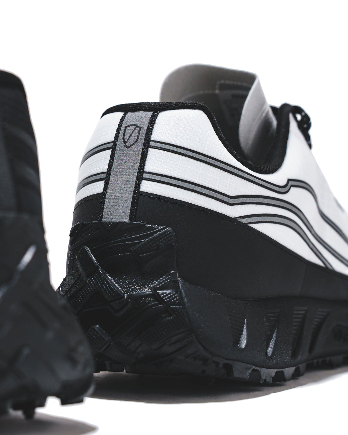 Norda Men 002 Stealth Black - FOOTWEAR - Canada