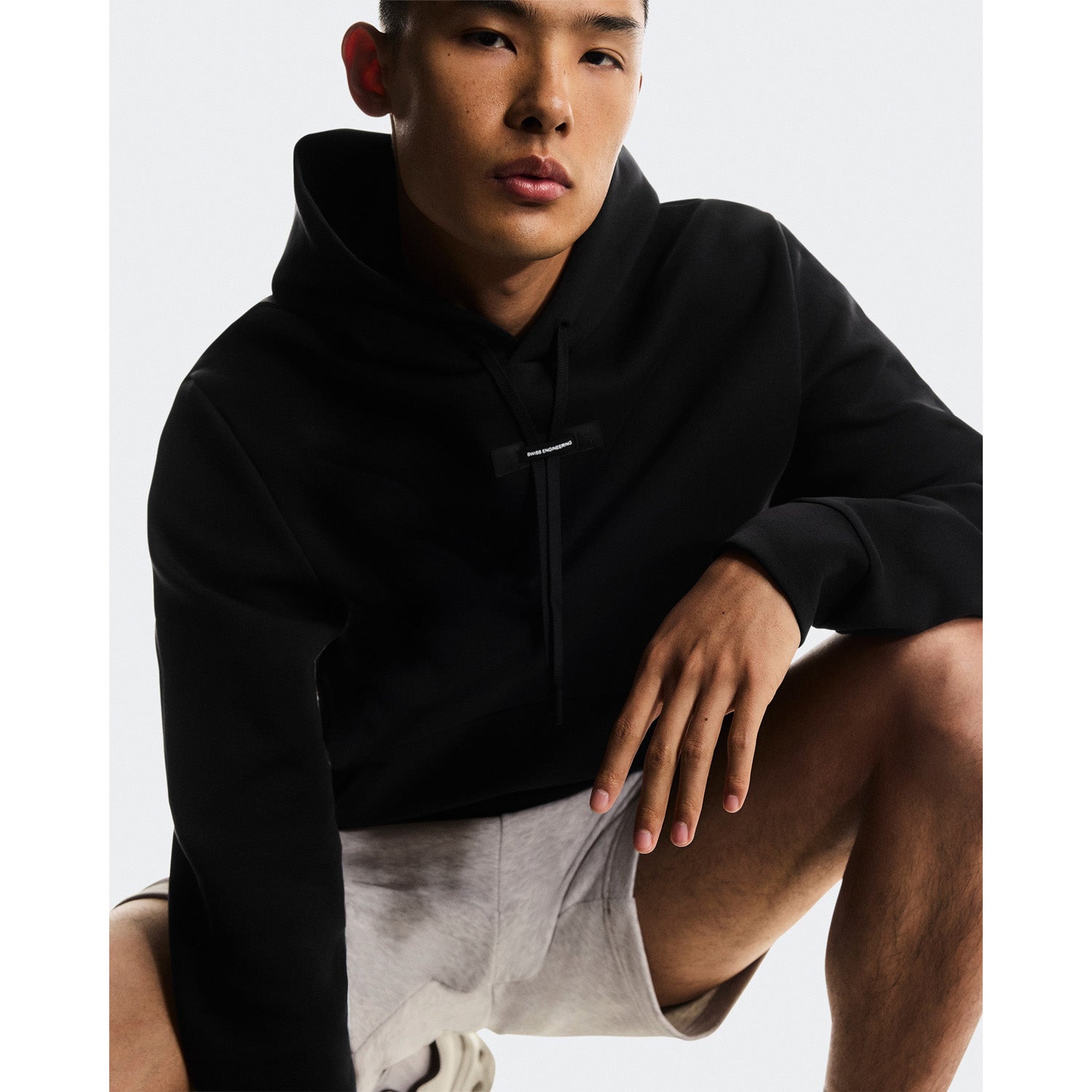 ON Men Focus Tech Hoodie Black - SWEATERS - Canada
