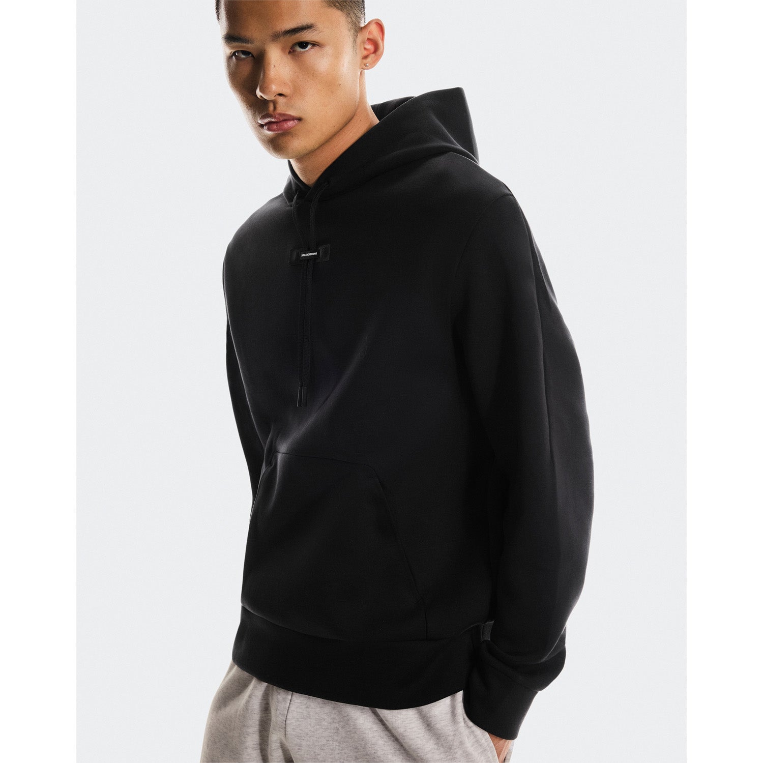 ON Men Focus Tech Hoodie Black - SWEATERS - Canada