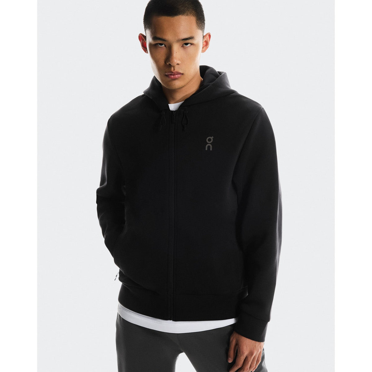 ON Men Focus Tech Zip Hoodie Black - SWEATERS - Canada