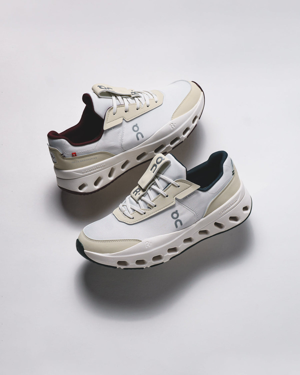 ON Men THE ROGER Wildcard Ivory Maroon 3MG10374758 - FOOTWEAR - Canada