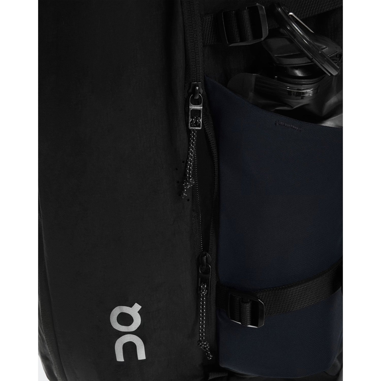ON Speed Pack 30L Magnet Black - BAGS - Canada