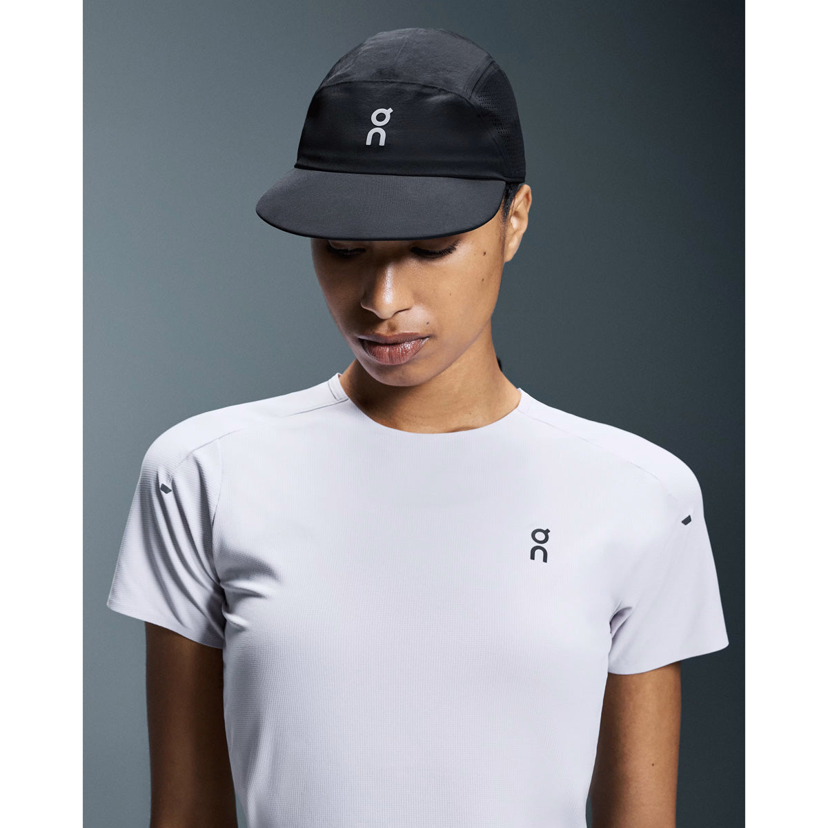ON Unisex Performance Cap Black Secondary image