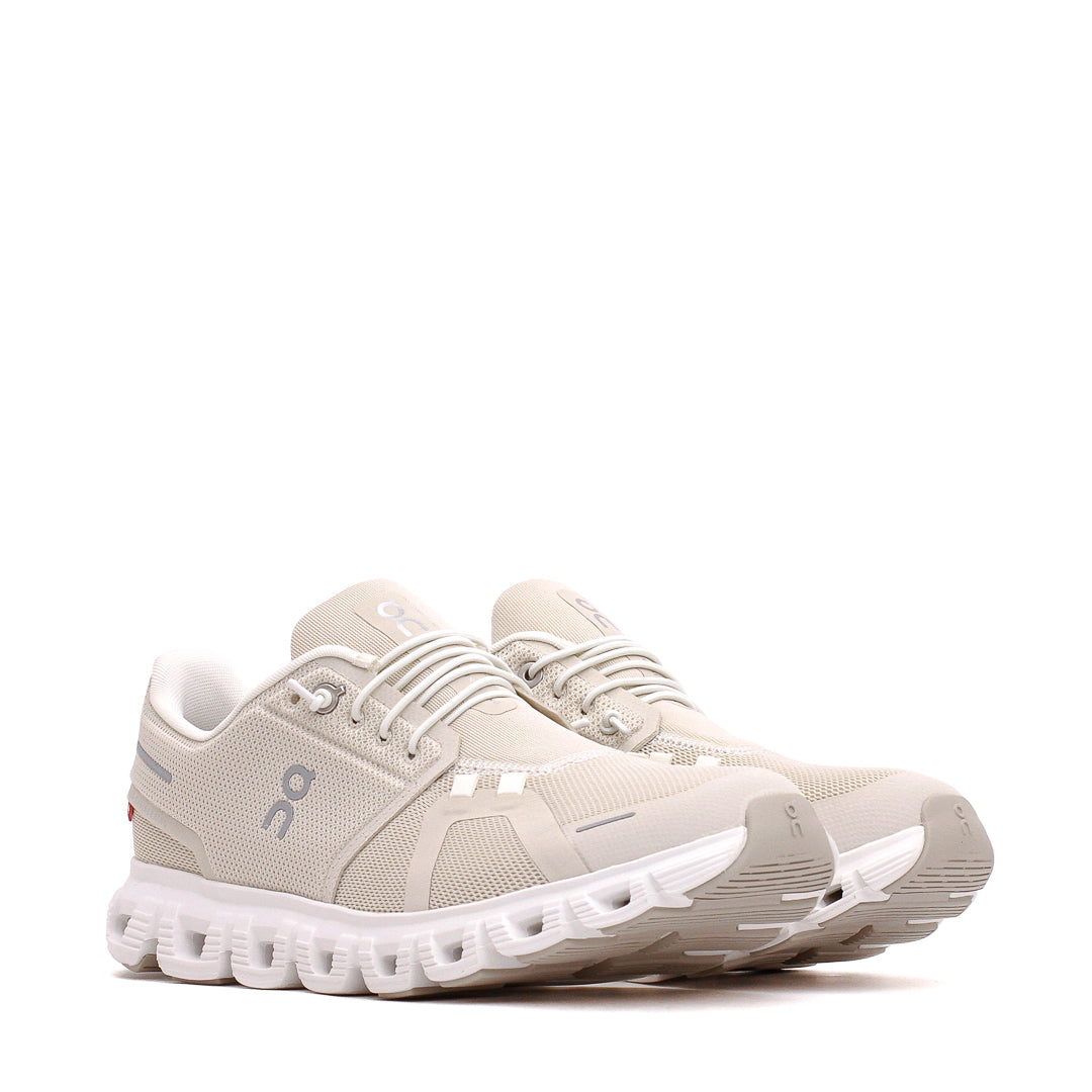 ON Women Cloud 6 Pearl White 3WF10060755 Secondary image