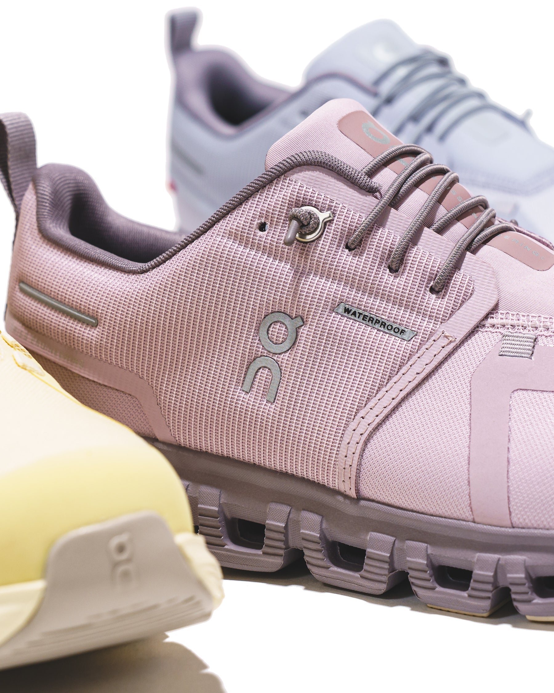 ON Women Cloud 6 WP Mauve Zinc 3WF10053037 - FOOTWEAR - Canada