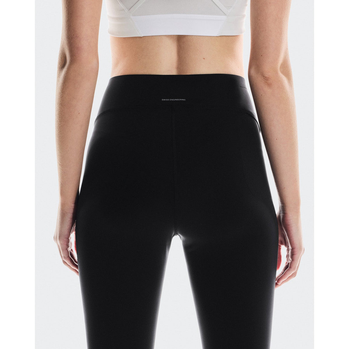 ON Women Train Tights 7/8 Black - BOTTOMS - Canada