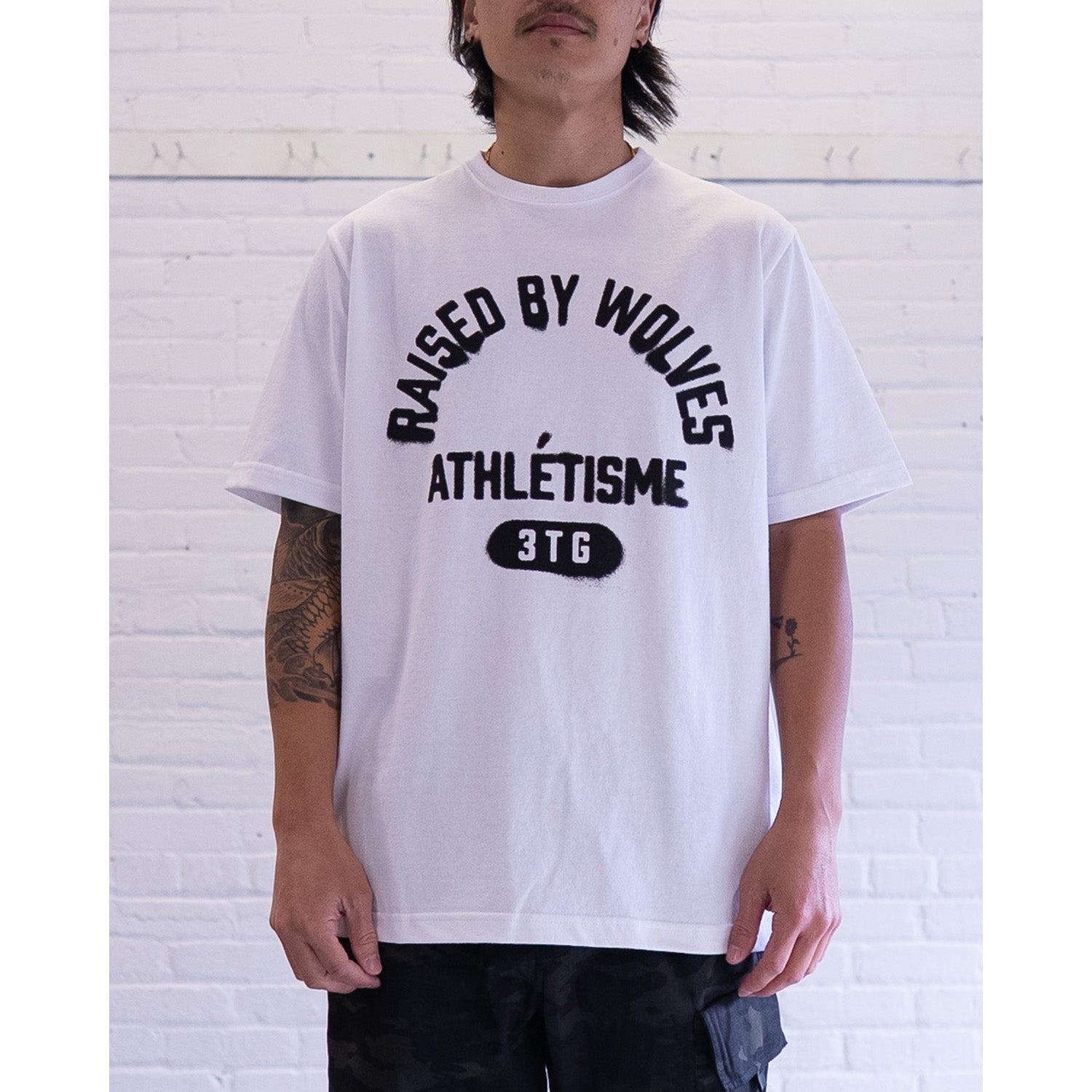 Raised By Wolves Athletisme Tee White - T-SHIRTS - Canada