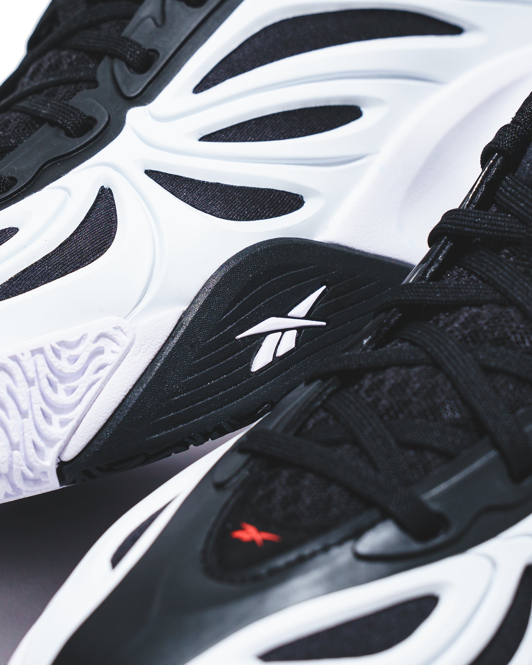 Reebok Basketball Unisex Angel Reese 1 White Black 100256997 - FOOTWEAR - Canada