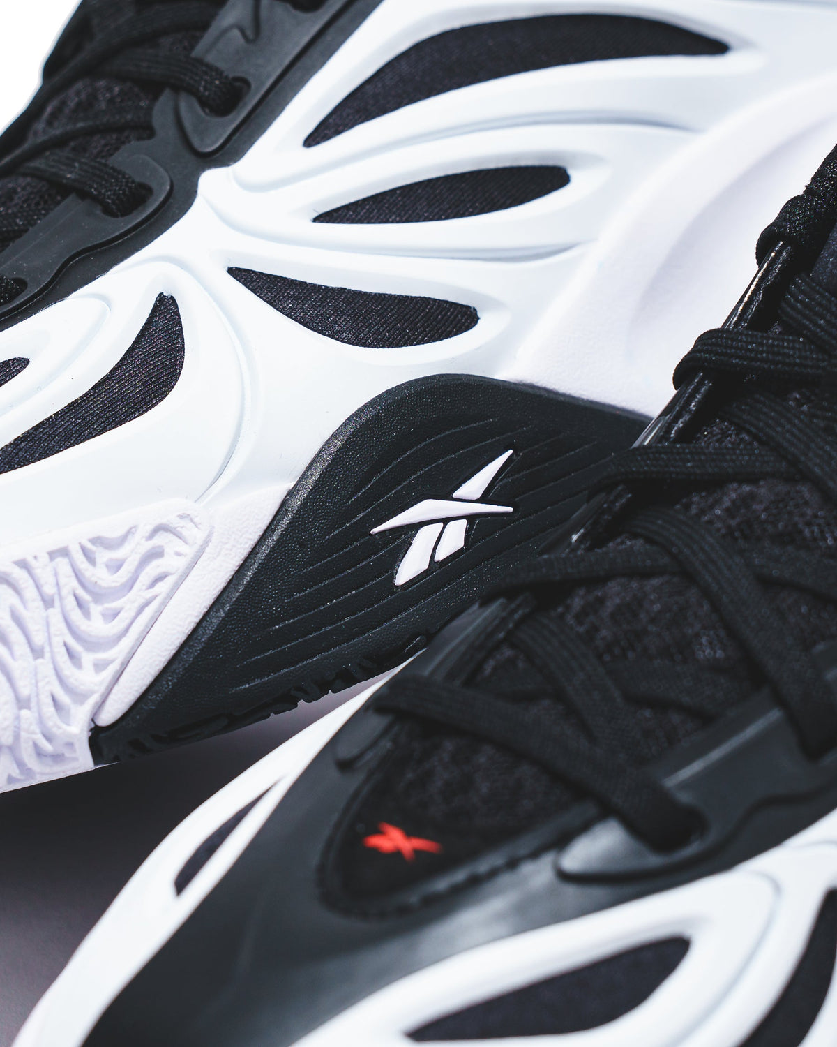 Reebok Basketball Unisex Angel Reese 1 White Black 100256997 - FOOTWEAR - Canada