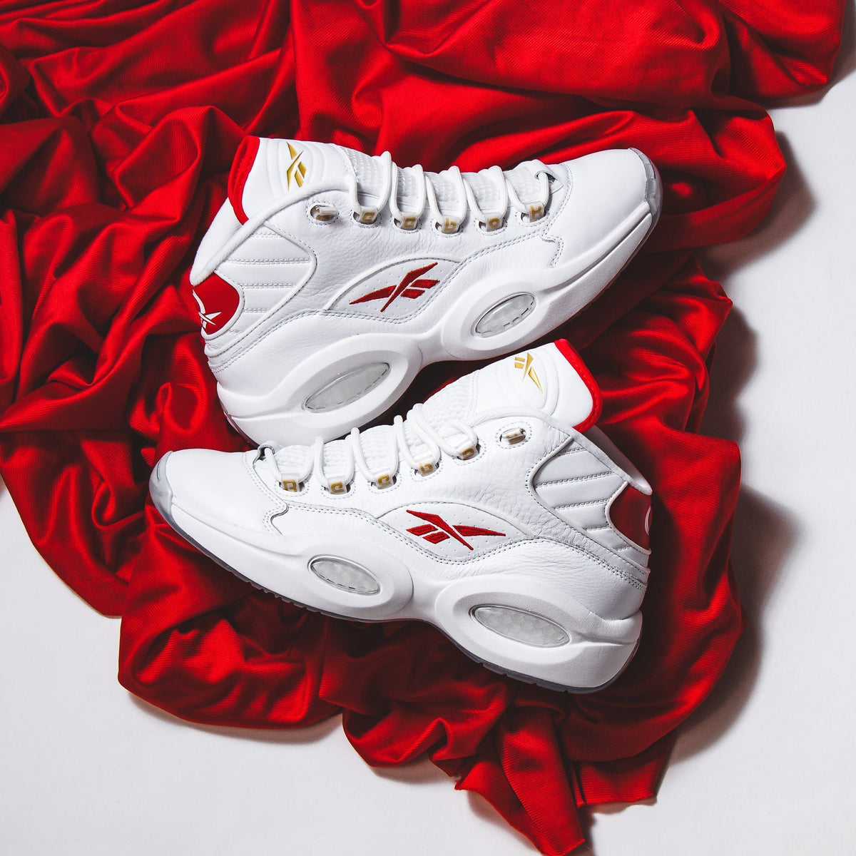 Reebok Classics Men Question Mid Allen Iverson White Red GX0230 - FOOTWEAR - Canada