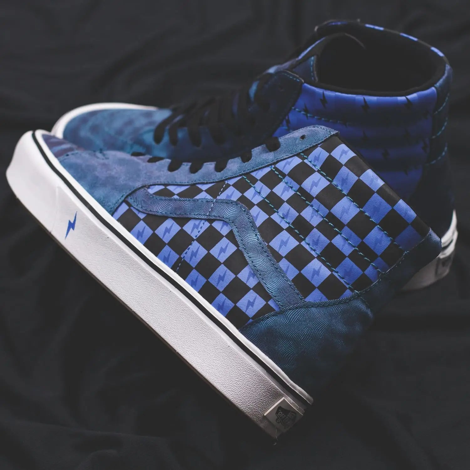 Vans x Harry Potter - Footwear and Apparel Collection