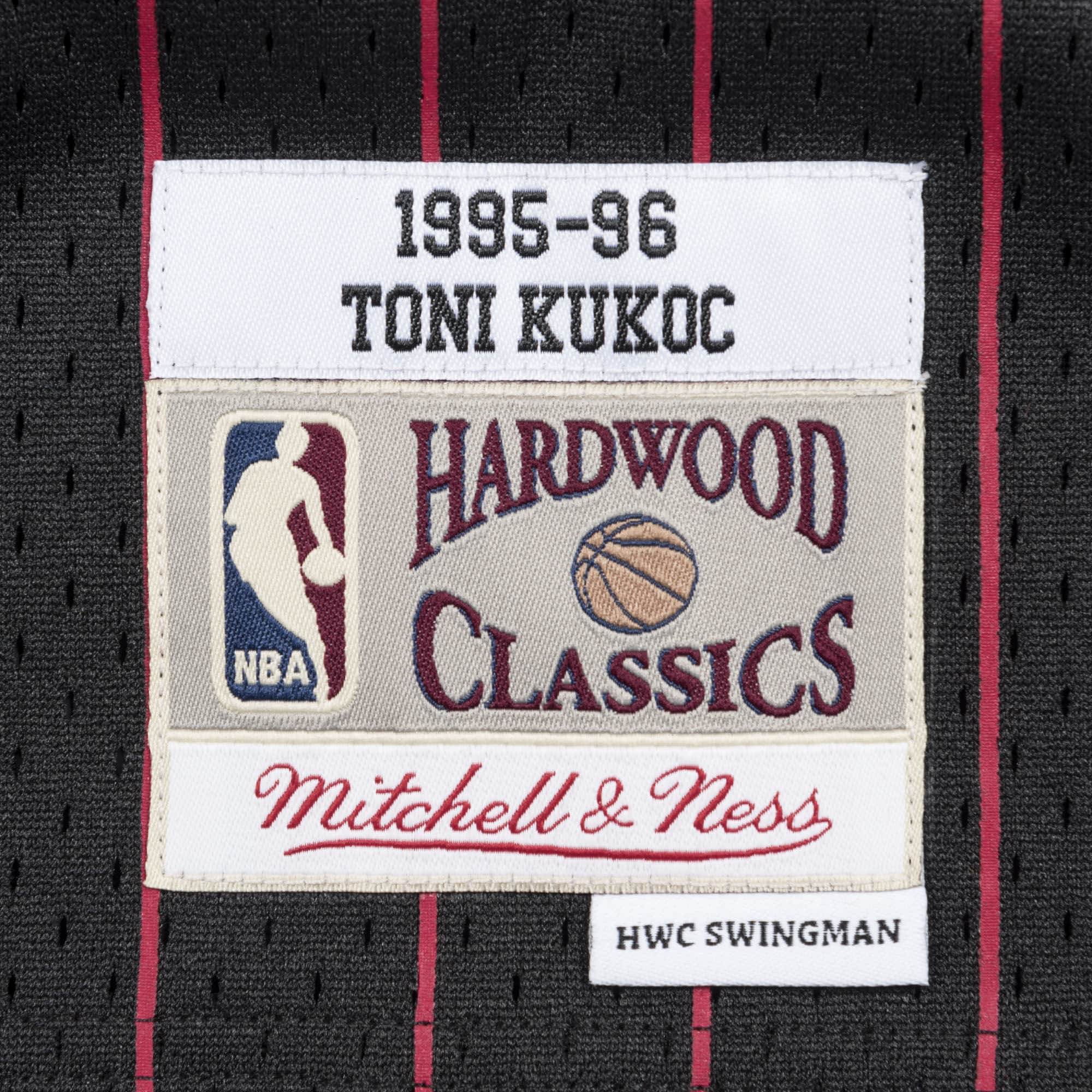 Thanks for subscribing Men NBA Chicago Bulls Swingman Jersey Toni Kukoč Black ’95-96 SJY18082CBU95TK - TANK TOPS - Canada