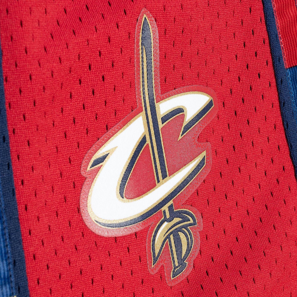 Mitchell & Ness Men NBA Cleavland Cavaliers Swingman Short Navy ’08-09 SMSH19233CCAN08 - SHORTS - Canada