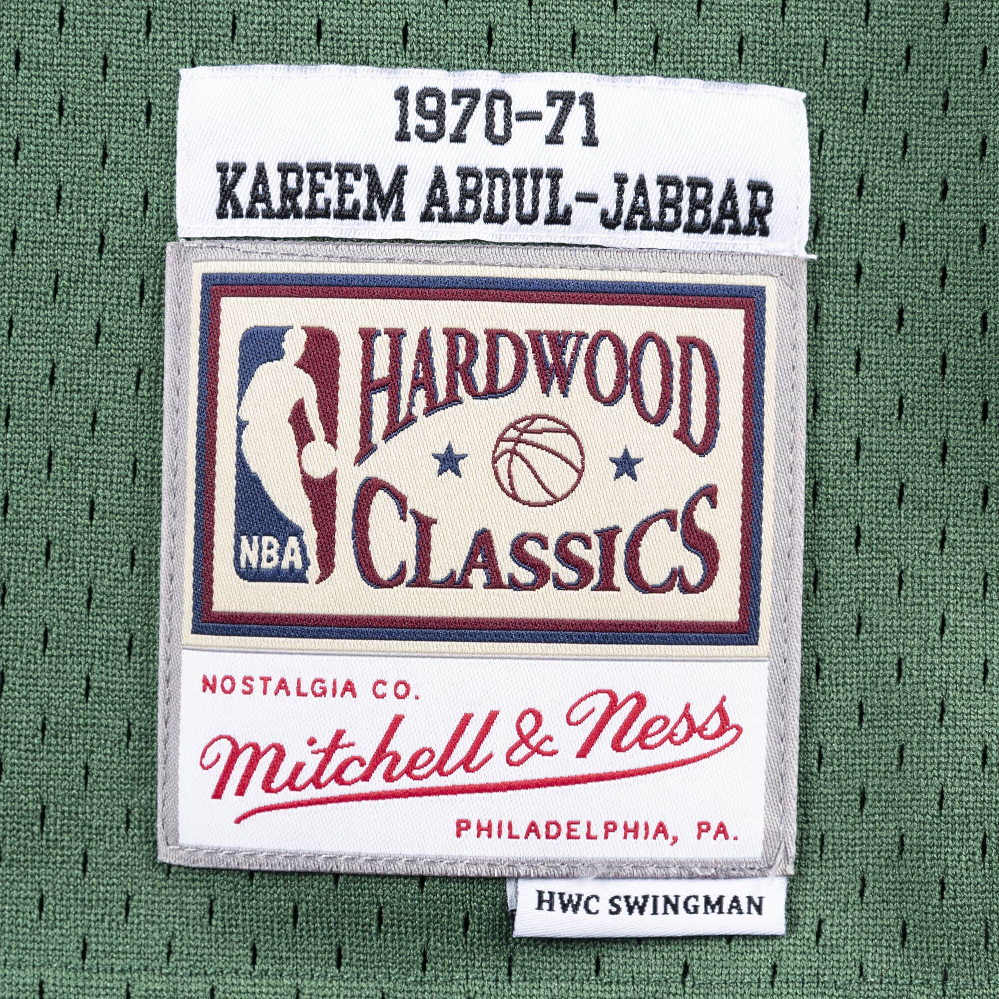 Mitchell & Ness NBA Milwaukee Bucks Kareem Abdul-Jabbar Swingman Jersey Green 1970-71 SJY18107MBU70KA - TANK TOPS - Canada