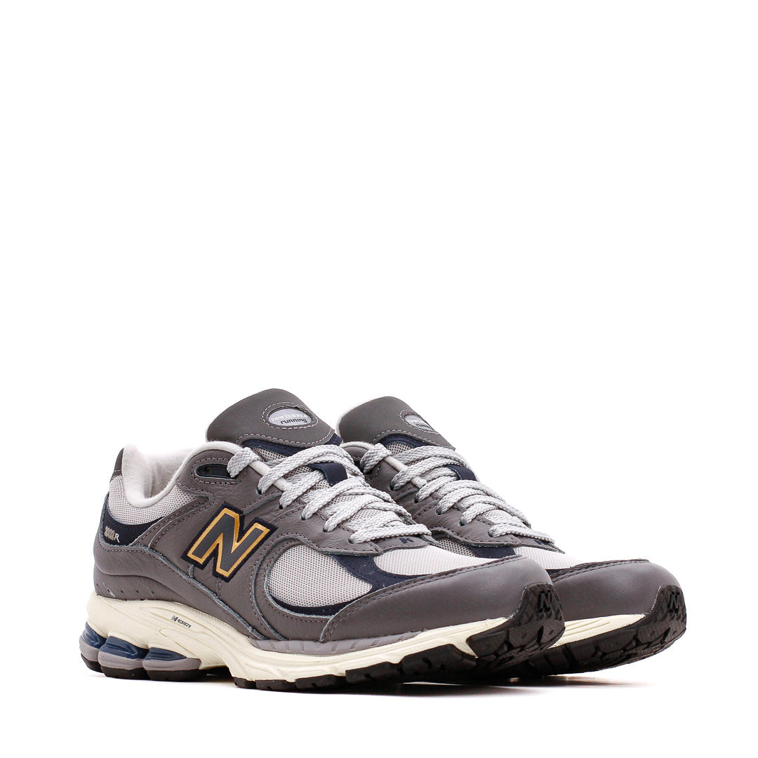 New Balance Men 2002R Castlerock M2002RHP