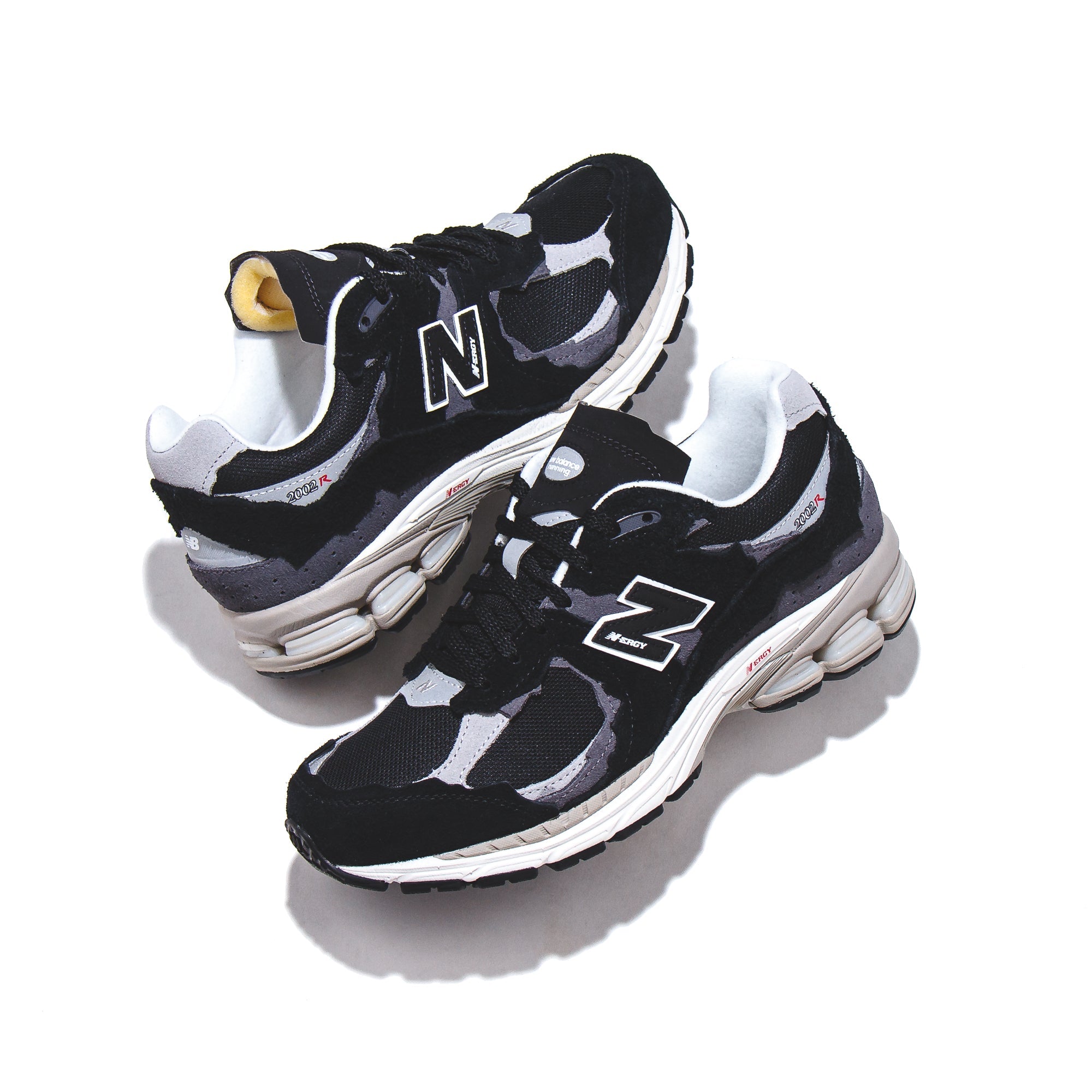 Begin掲載 【新品未使用】 new balance M2002RDJ 26cm black