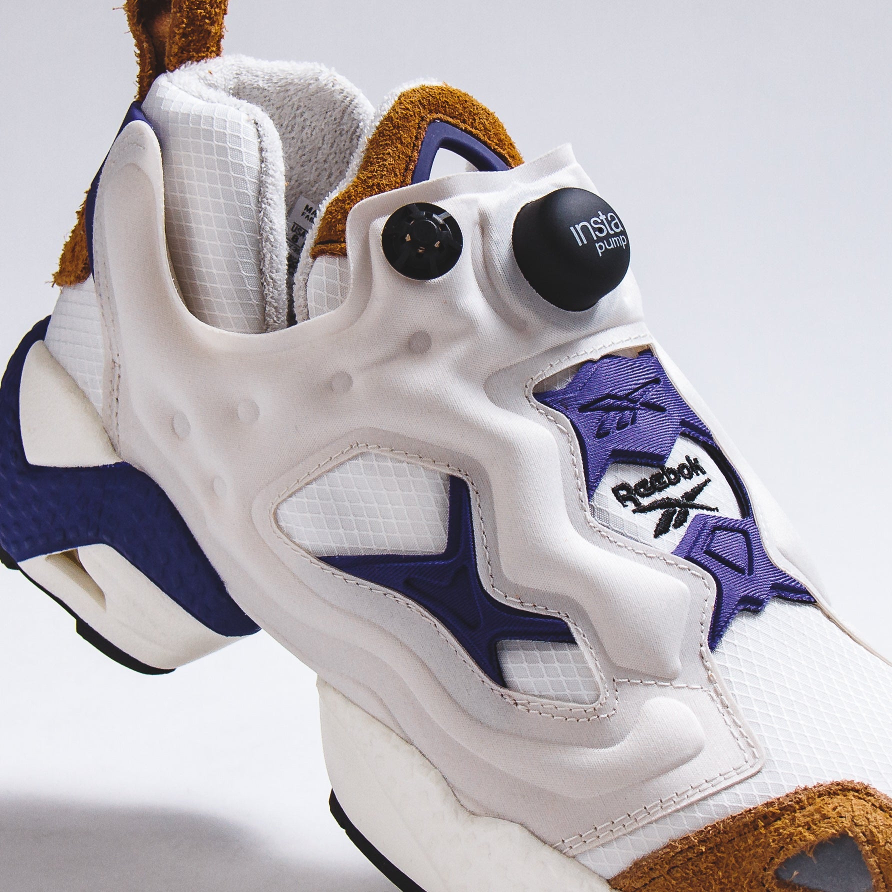 Mediate hav det sjovt Pelagic Reebok Classics Men Instapump Fury 95 Chalk GX9414 (Solestop.com)