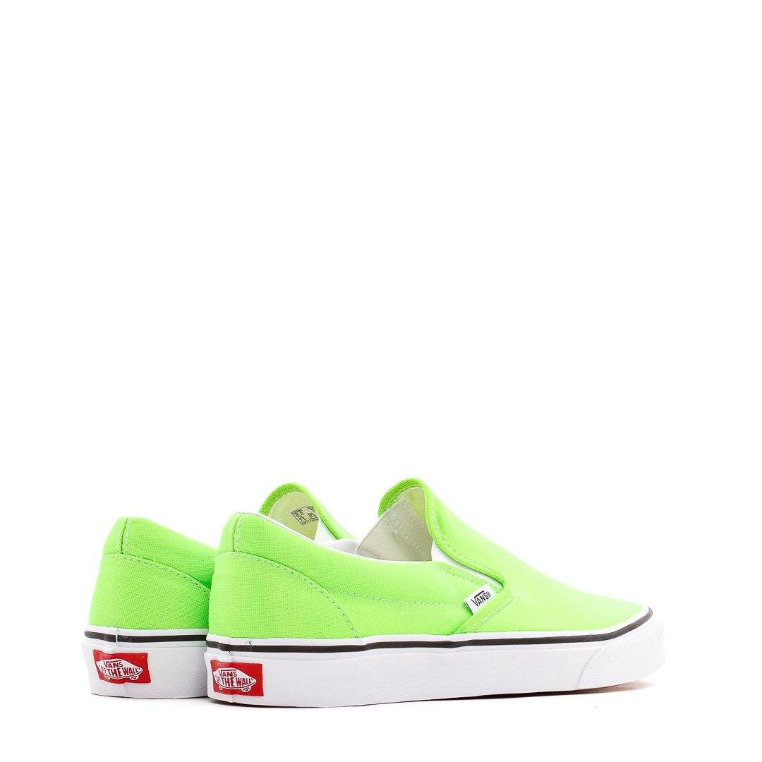 FOOTWEAR - Vans Men UA Classic Slip-On Neon Green VN0A4U38WT5